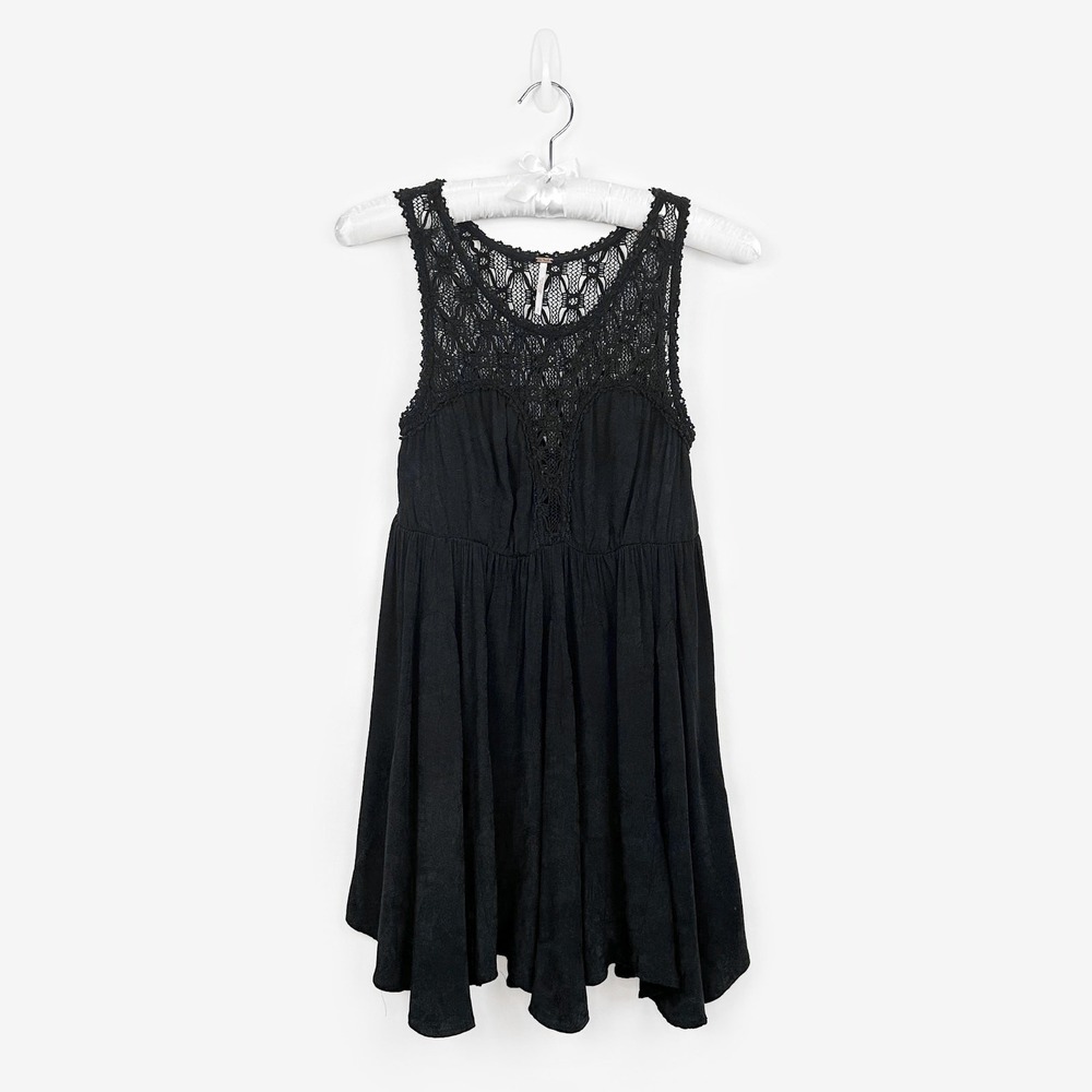 Free People Fiesta‎ Mini Dress Size S Black Asymmetrical Hem Crochet Flowy